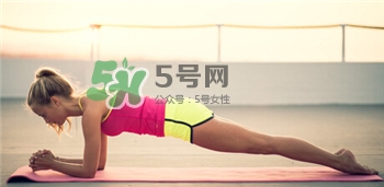 平板支撑会不会伤腰,平板支撑会伤腰椎吗