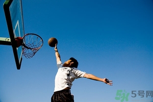 突然哮喘怎么应急处理,皮肤被开水烫了怎么应急处理