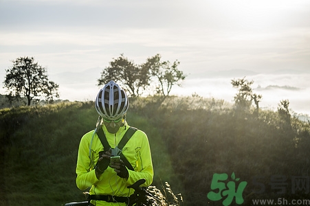 应该运动前吃饭还是运动后,早上运动之前吃东西还是之后吃东西