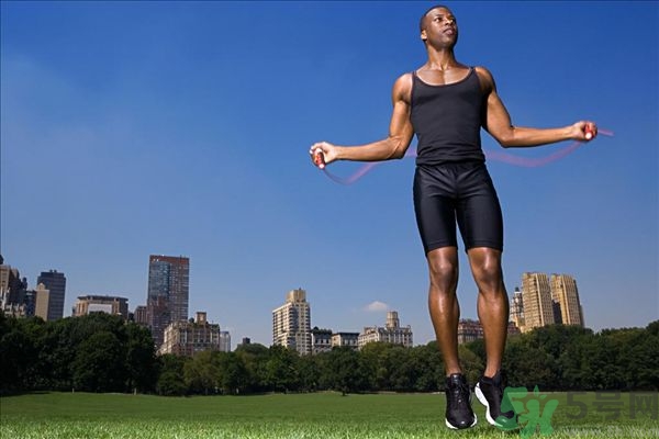 20岁跳绳可以长高吗,20岁坚持跳绳居然长高了