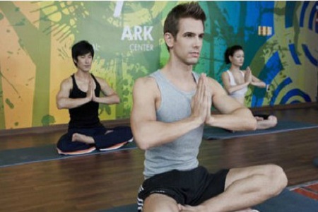 男性练瑜伽的好处,男性瑜伽的好处及作用 男性练瑜伽的好处,男性瑜伽的好处及作用