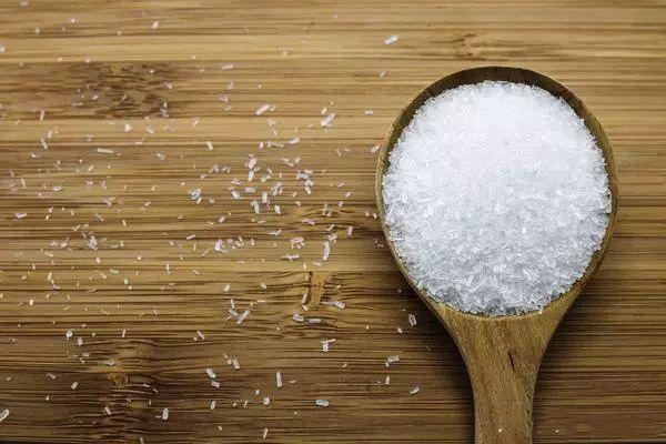 味精做菜起什么作用,味精在菜里起什么作用