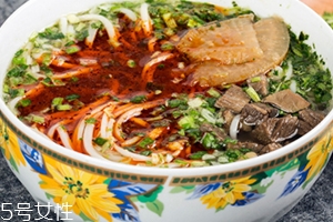 牛肉拉面汤料,牛肉拉面的做法