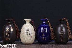 酒精如何勾兑成白酒,白酒加热酒精会挥发吗孕妇能用吗