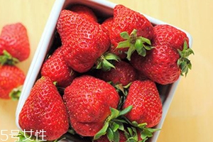 菠萝蜜可以和草莓一起吃吗?,菠萝蜜可不可以和草莓一起吃