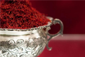 藏红花泡脚有什么禁忌,哪些人不适合用藏红花泡脚