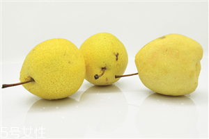 梨子削皮后怎么不变色,削好的梨子怎么不变色