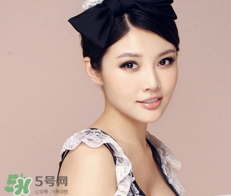 女生想一个人是什么表现,女生很想你的表现