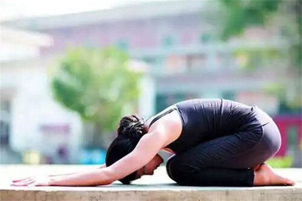 懒人瑜伽静静,早起练瑜伽