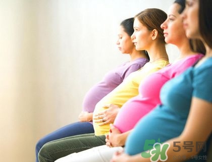 刚怀孕能跷二郎腿吗,孕妇可以翘着二郎腿吗 刚怀孕能跷二郎腿吗,孕妇可以翘着二郎腿吗