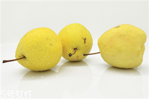 梨子可以加热吃吗,梨子加热后的功效 梨子可以加热吃吗,梨子加热后的功效