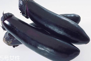 冻了的茄子能吃吗?,冻茄子能吃吗茄子冰箱冻了还能吃吗