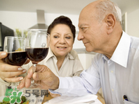 老年人性生活有何好处,老年人延缓衰老的最好方法