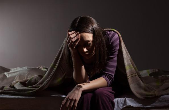 为什么半夜醒来老是口干口苦,为什么半夜醒来感觉嘴干口苦 为什么半夜醒来老是口干口苦,为什么半夜醒来感觉嘴干口苦