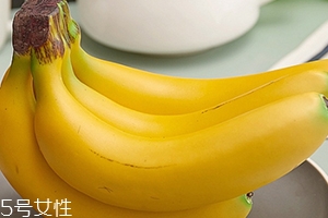 冻了的香蕉还能吃吗?有什么影响?,冻了的香蕉还能吃吗? 冻了的香蕉还能吃吗?有什么影响?,冻了的香蕉还能吃吗?