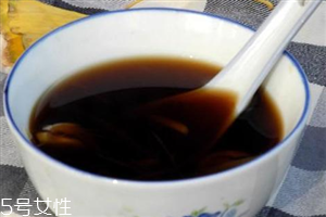 红糖水可以解酒吗?,喝黄酒加红糖的好处和坏处 红糖水可以解酒吗?,喝黄酒加红糖的好处和坏处