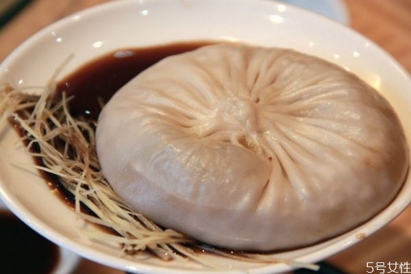 蟹黄汤包怎么做窍门,正宗蟹黄汤包的做法