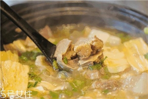 冬天吃炖菜的好处,冬天吃啥炖菜