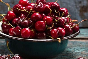 车厘子可以和羊肉一起吃吗?,车厘子可以和羊奶一起吃吗 车厘子可以和羊肉一起吃吗?,车厘子可以和羊奶一起吃吗