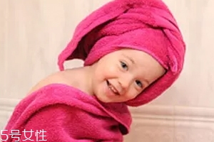 冬天洗澡的次数,冬天洗澡次数为什么不宜多