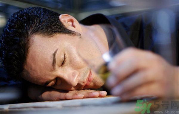 如果老公有外遇有哪些征兆,如果男人有外遇有什么特征