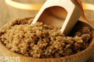 赤砂糖就是红糖吗?,赤砂糖跟红糖有什么区别 赤砂糖就是红糖吗?,赤砂糖跟红糖有什么区别