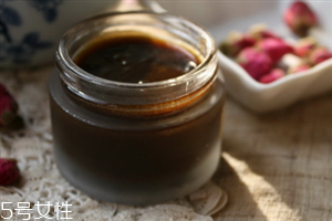 红糖面膜敷多长时间好,红糖面膜几点做才能吸收好呢