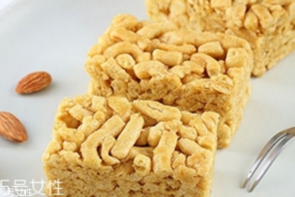 减肥吃沙琪玛会胖吗,晚上吃沙琪玛会胖吗