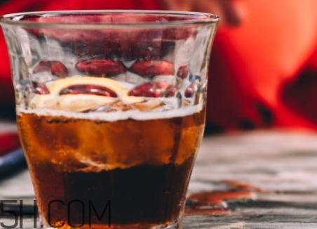 女生说可乐是什么意思?女生说请你喝可乐内涵意思,女生说的乐可是什么意思