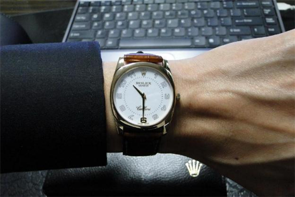 喜欢炫富的男人什么心理,喜欢炫富的男人