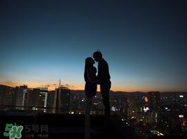 异地恋怎么过情人节才有意义,异地恋怎么过情人节啊