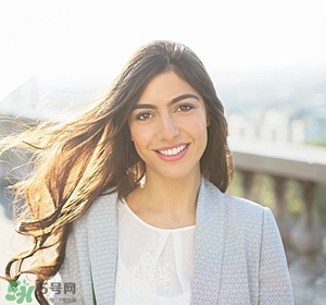 女人头发细软的命运,女人头发又软又细命好