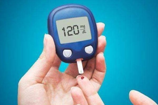 糖尿病人的血糖降到多少算正常,7.2的血糖是糖尿病吗