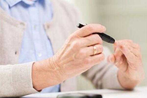 高血糖体重下降是不是严重了,血糖高的人体重为什么会下降 高血糖体重下降是不是严重了,血糖高的人体重为什么会下降