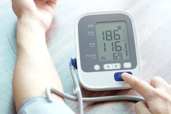 高血压病人的饮食指导,高血压患者适合吃哪些食物