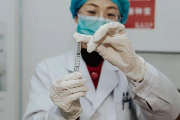 打新冠疫苗胳膊红肿有硬块痒,打新冠疫苗胳膊红肿有硬块痒怎么办