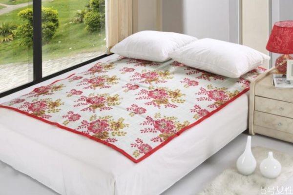 电热毯一般几年换一次,电热毯用多少年该换