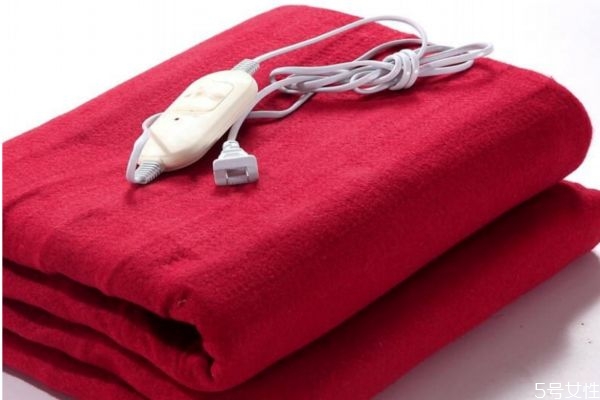 睡电热毯要注意什么,天冷睡电热毯好吗