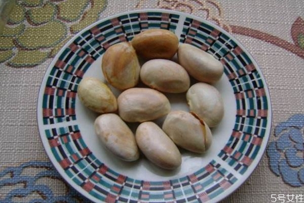 菠萝蜜的籽可以吃吗,菠萝蜜的核可以吃吗吃了有什么功效