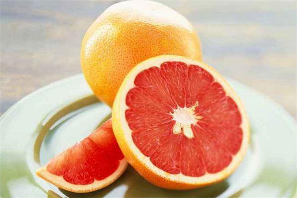 黄金葡萄柚上火还是下火,青皮葡萄柚上火还是下火