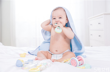 新生儿睡觉注意事项(新生儿睡觉注意事项)