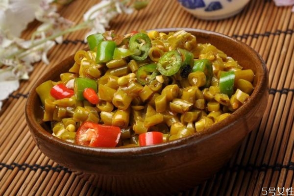 酸豆角的做法,酸豆角是用什么豆角做的