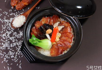 砂锅煮饭怎么煮才不糊,砂锅饭怎么煮不糊