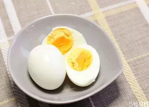 鸡蛋散黄了能吃吗有没有毒,散黄的鸡蛋能吃吗对身体有害吗
