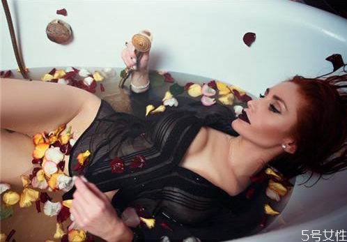 硫磺皂可以洗外阴痒吗,硫磺皂能洗阴囊吗 硫磺皂可以洗外阴痒吗,硫磺皂能洗阴囊吗