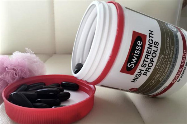 swisse蜂胶怎么吃,swisse蜂胶胶囊怎么吃