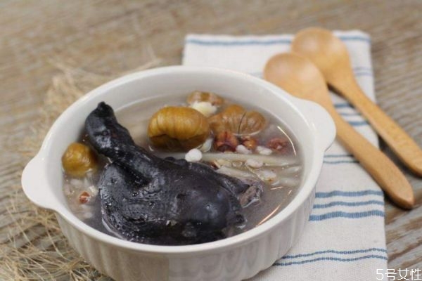 乌鸡汤的热量高吗,一碗乌鸡汤的热量