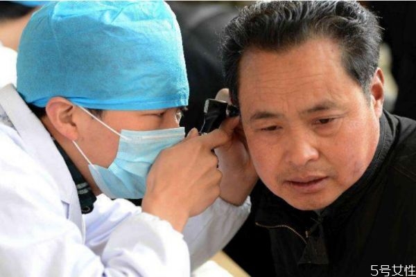 什么是中耳炎症状有哪些,什么是中耳炎? 什么是中耳炎症状有哪些,什么是中耳炎?