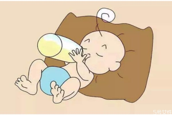 新生儿打嗝怎么办快速解决,新生宝宝一直打嗝怎么办