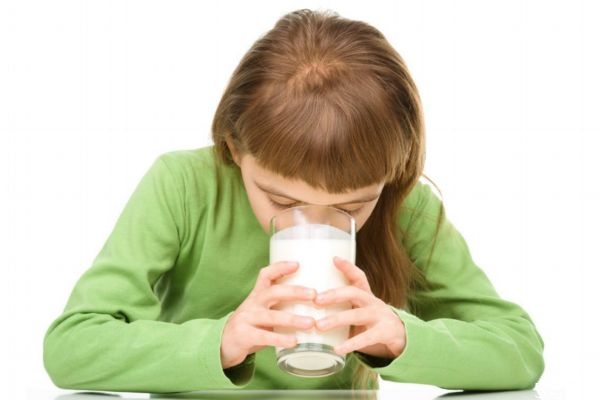 驼奶是空腹喝好还是饭后喝好,空腹可以喝驼奶粉吗 驼奶是空腹喝好还是饭后喝好,空腹可以喝驼奶粉吗